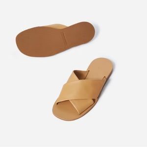 Everlane The Day Crossover Sandal Light Taupe Size 5.5